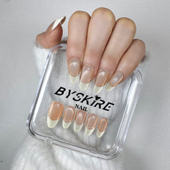 Creamy Chic - ByskireNail
